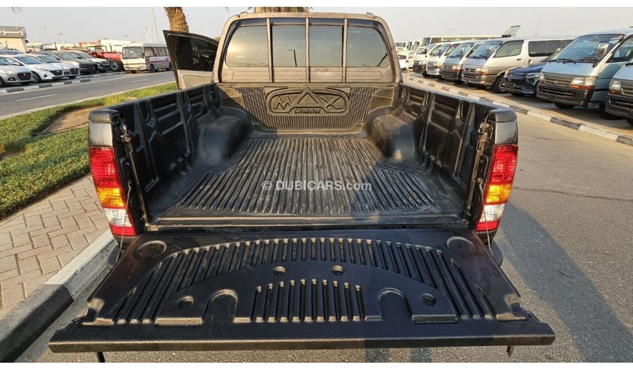 Toyota Hilux DIESEL 2KD | 2.5L ENGINE | LEFT-HAND-DRIVE | SIDE BODY STICKER | ALLOY RIMS | TINTED WINDOWS