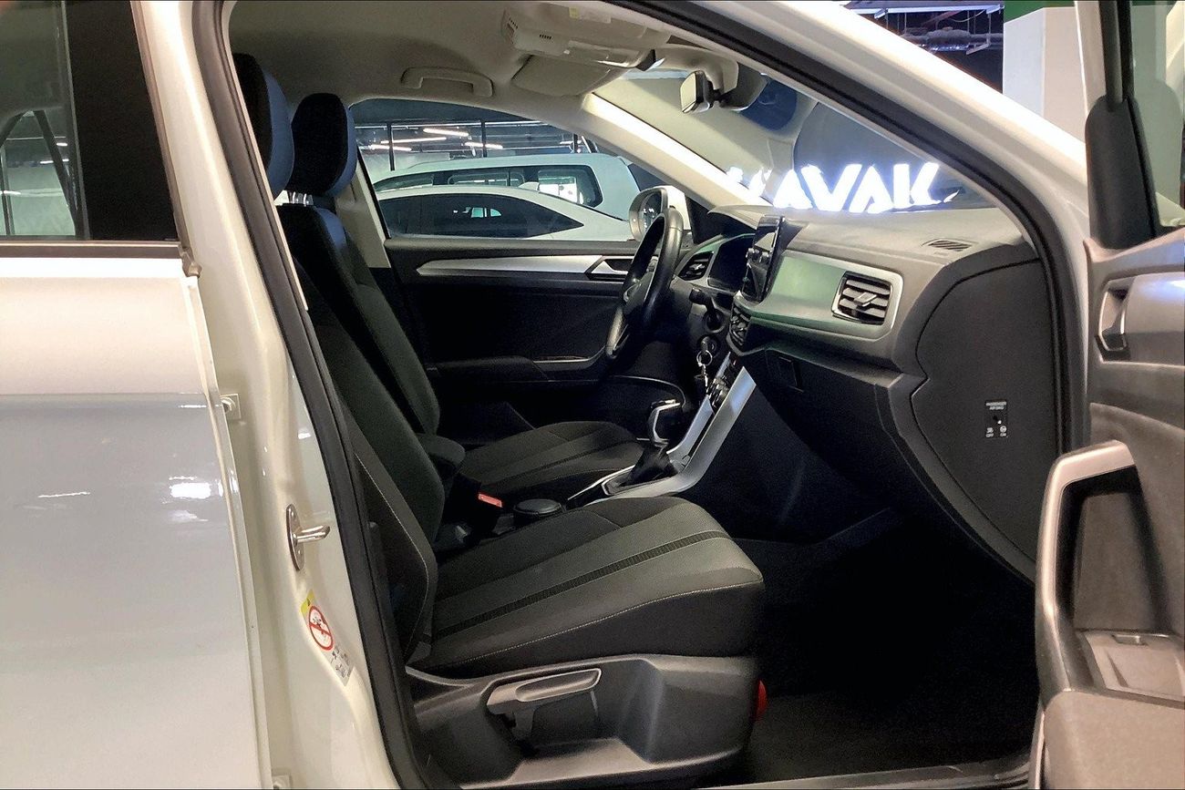 بي أم دبليو 318i Executive | شامل الضمان | 0 ﺪﻔﻋﺓ ﺃﻮﻟﻯ