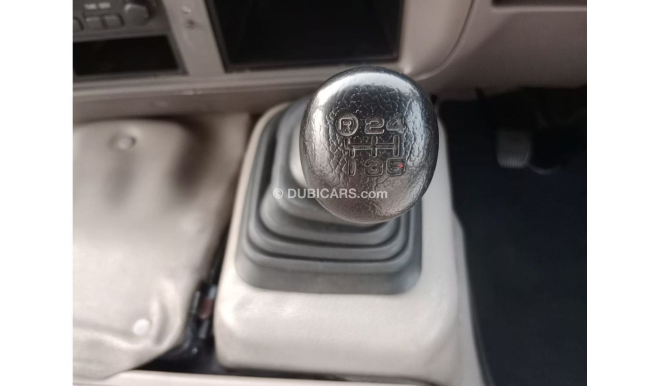 Hino Liesse II HINO LIESSE II BUS RIGHT HAND DRIVE (PM1393)