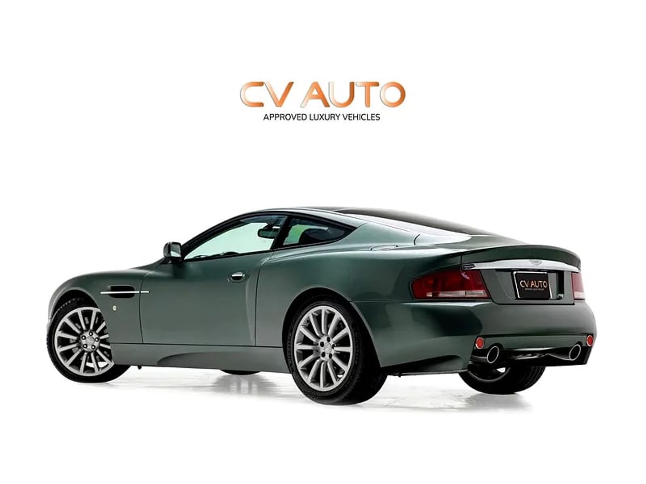 أستون مارتن فانكويش