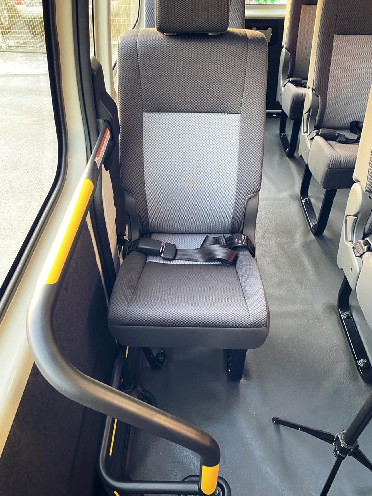 تويوتا هاياس Commuter 2.8L