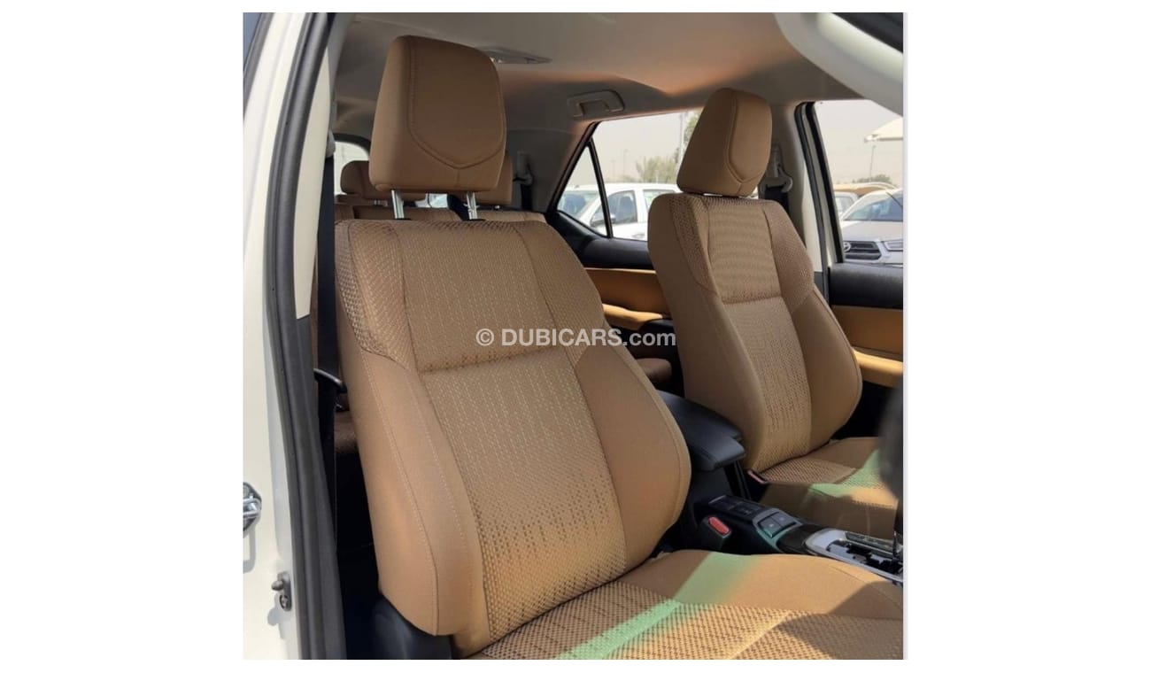 Toyota Fortuner Toyota Fortuner 2.7L Petrol 4 Cylinder 2023