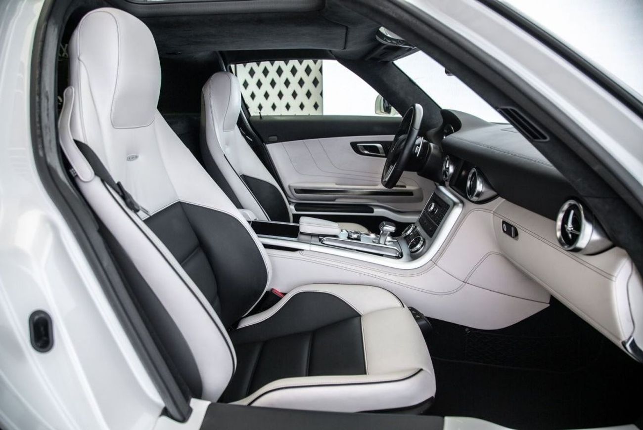 Mercedes-Benz SLS AMG