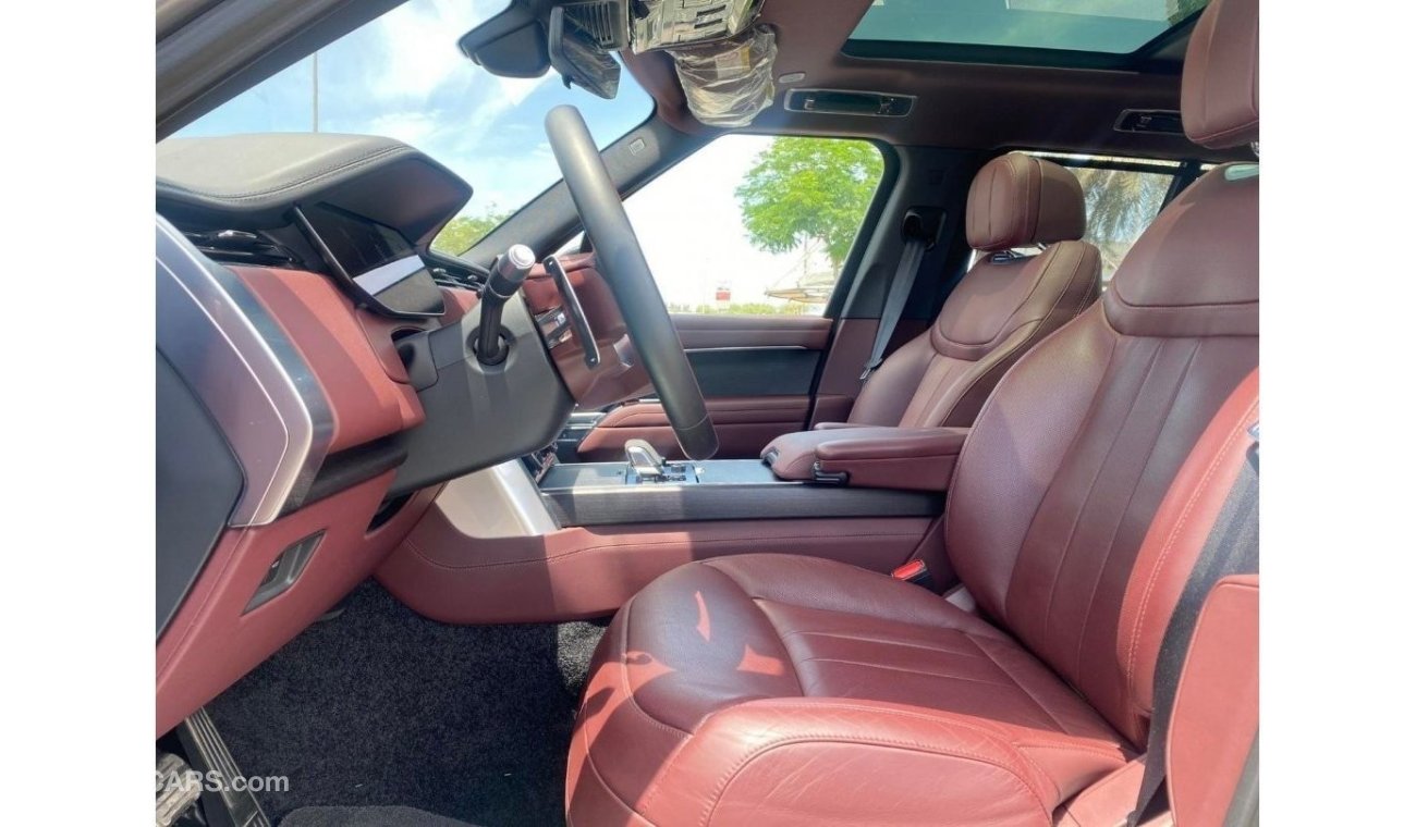 لاند روفر رينج روفر **2022**GCC SPEC UNDER WARRANTY AND SERVICE CONTRACT