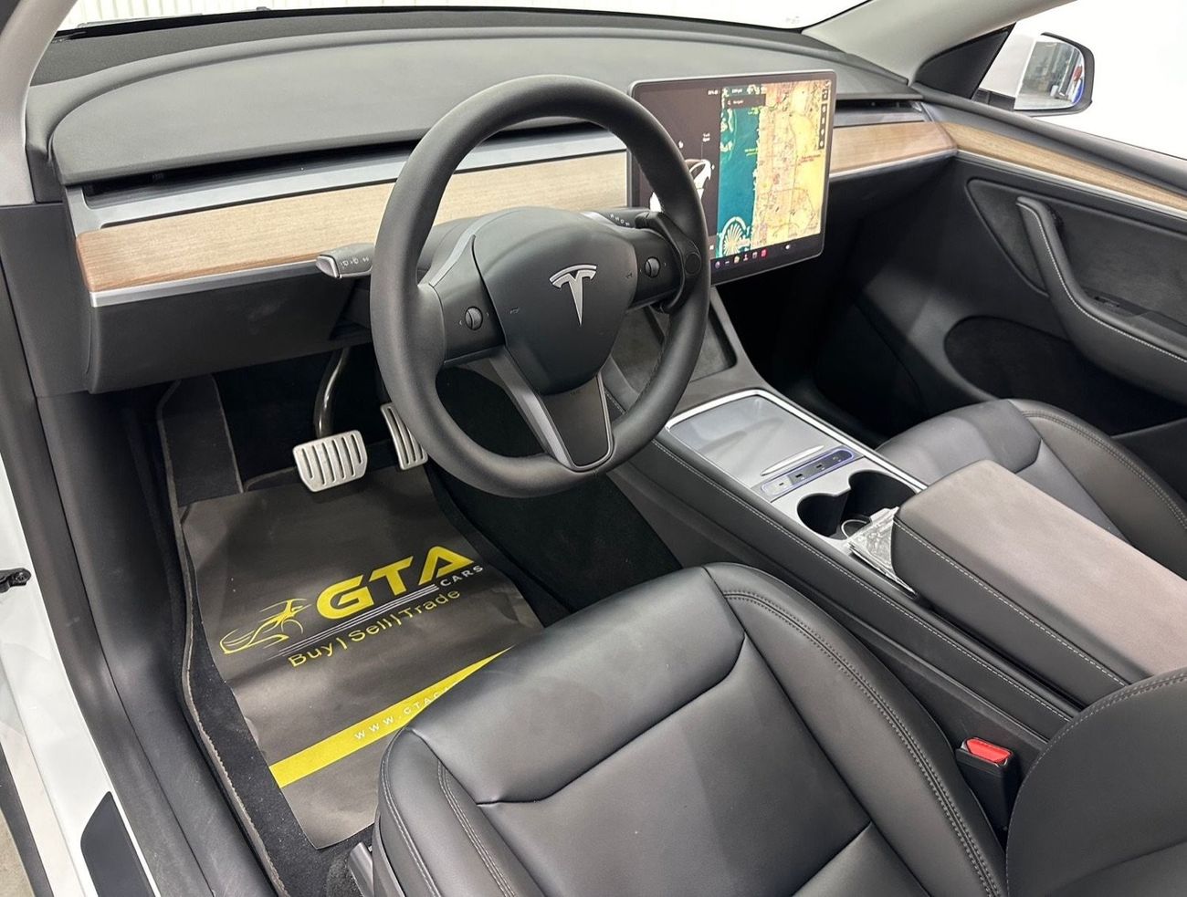 Tesla Model Y 2023 Tesla Model Y, DEC 2026 Tesla Warranty + DEC 2030 Battery Warranty, GCC