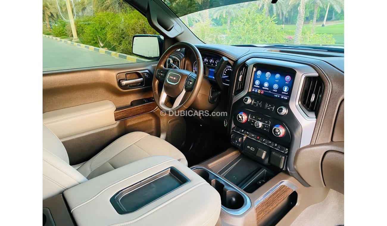 GMC Sierra PERFECT CONDITION FREE ACCIDENT