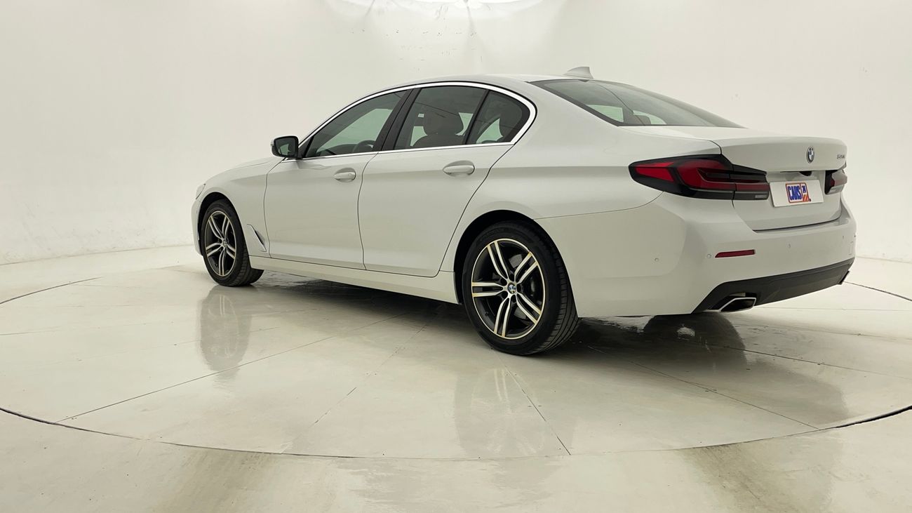 بي أم دبليو 520i JOY EDITION 2 | بدون دفعة مقدمة | اختبار القيادة في المنزل