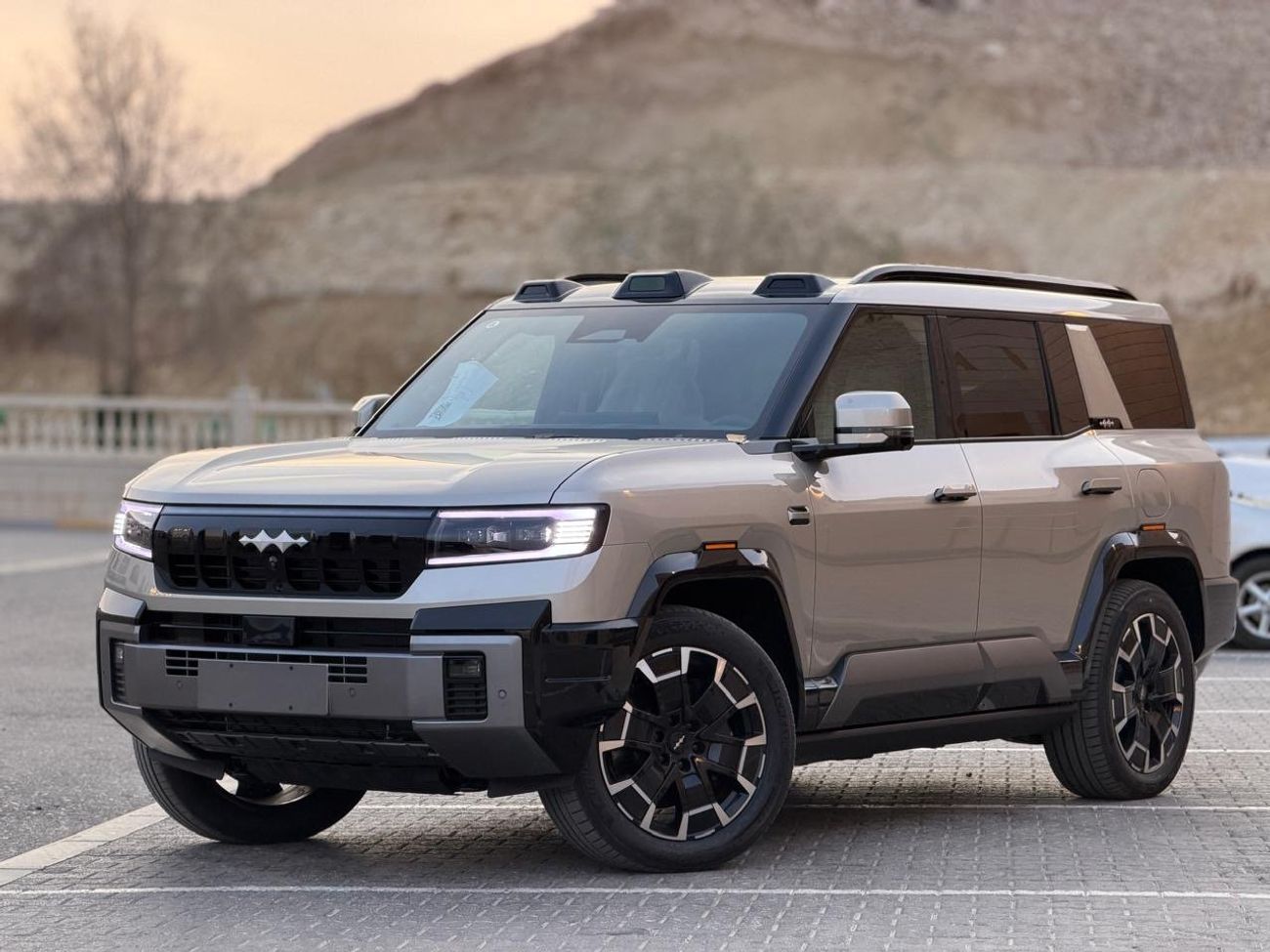 بي واي دي ليوبارد 8 موديل 2025 و 2026 ، جميع الالوان ضمان evs خمس سنوات