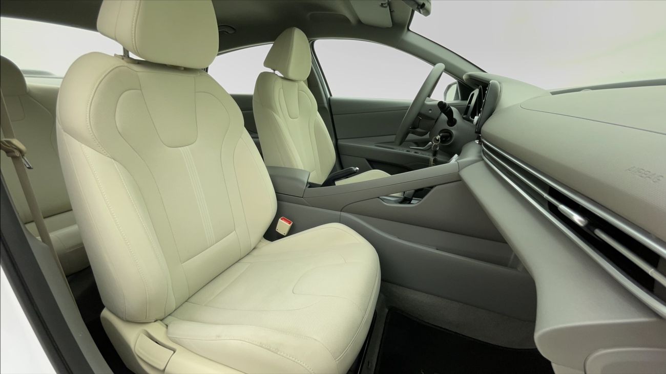 Hyundai Elantra SMART 1.6 | Zero Down Payment | Home Test Drive