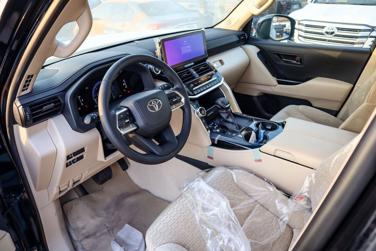 Toyota Land Cruiser GXR 3.3L Toyota Land Cruiser GXR 3.3L Diesel (300 Series) (FJA300) 2025 Model – 4WD SUV (Big Screen