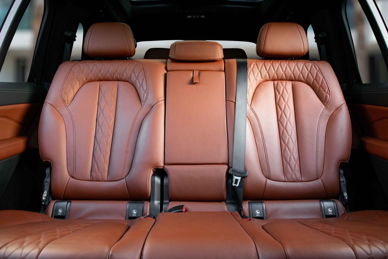بي أم دبليو X7 X7 Xdrive 40i | 4,211 P.M | 0% Downpayment | ONE OWNER | BMW WARRANTY+SERVICE!