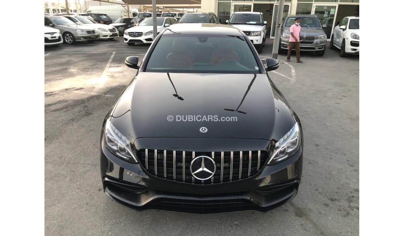 مرسيدس بنز C 200 موديل 2016 خليجي فل مواصفات كراسي جلد ومثبت سرعه وتحكم كهربي كامل ونظام صوت ممتاز وكاميرا خلفيه ومدخ