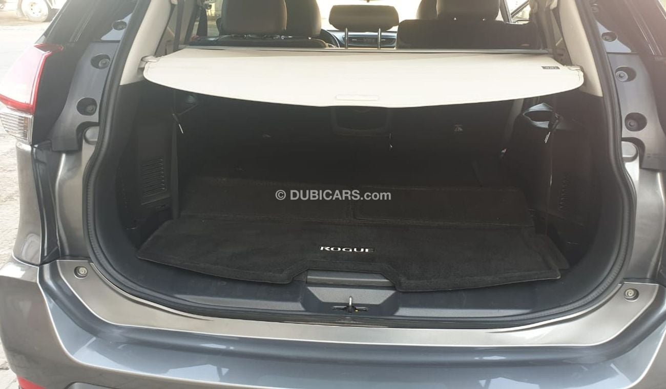 Nissan Rogue Full option & radar