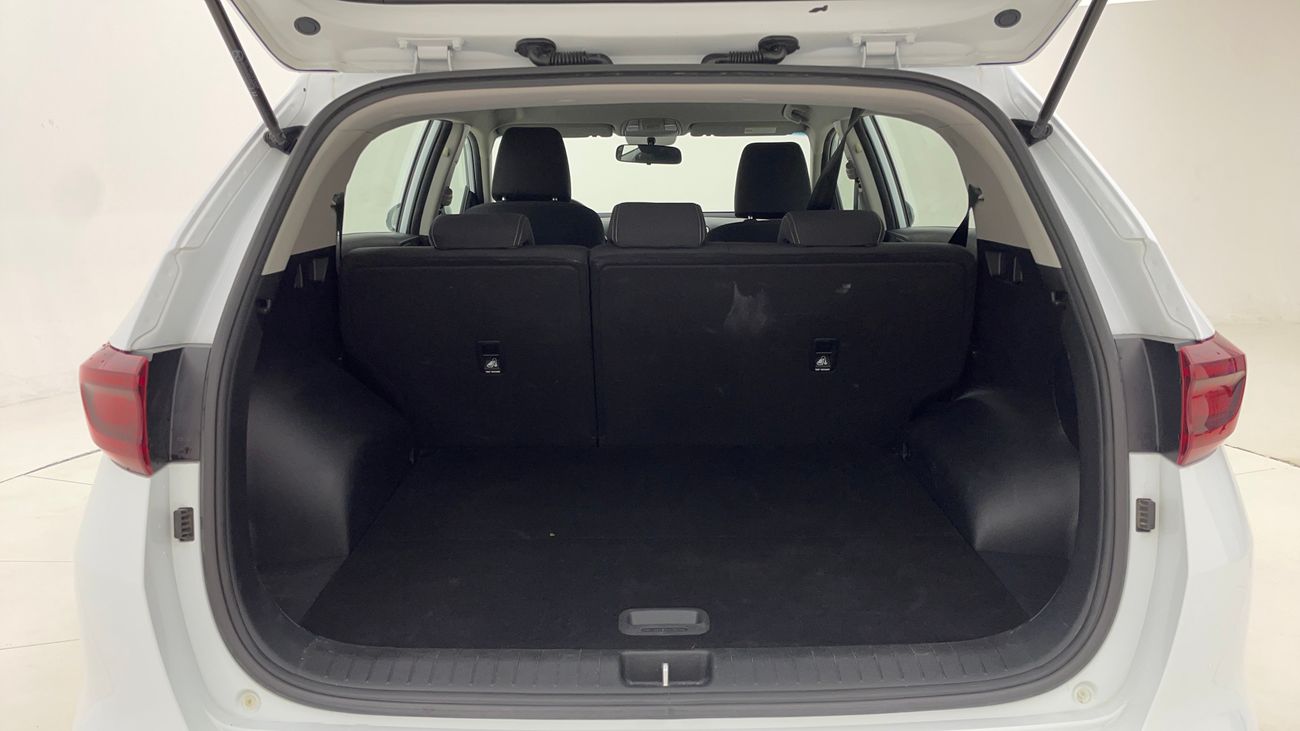 كيا سبورتيج LX 2 | بدون دفعة مقدمة | اختبار القيادة في المنزل