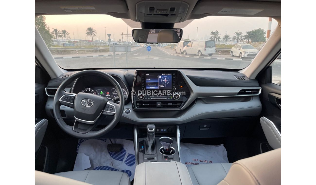 Toyota Highlander 2022 TOYOTA HIGHLANDER XLE 4x4 FULL OPTIONS IMPORTED FROM USA