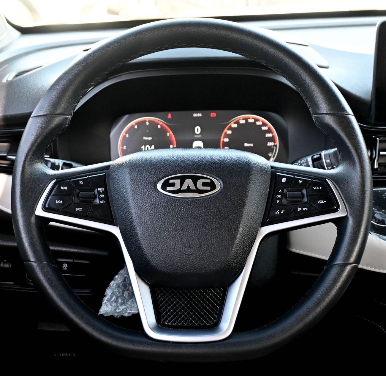 JAC JS4 1.5T 2023 GCC | Original Paint | Accident Free | | Full Option 790 AED Monthly