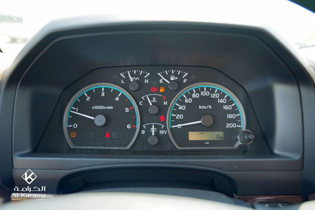 تويوتا لاند كروزر 70 ٢٫٨ لتر | دفع رباعي يدوي | إصدار الذكرى الأربعين | خليجي | كاميرا خلفية | مقاعد جلدية | LC76