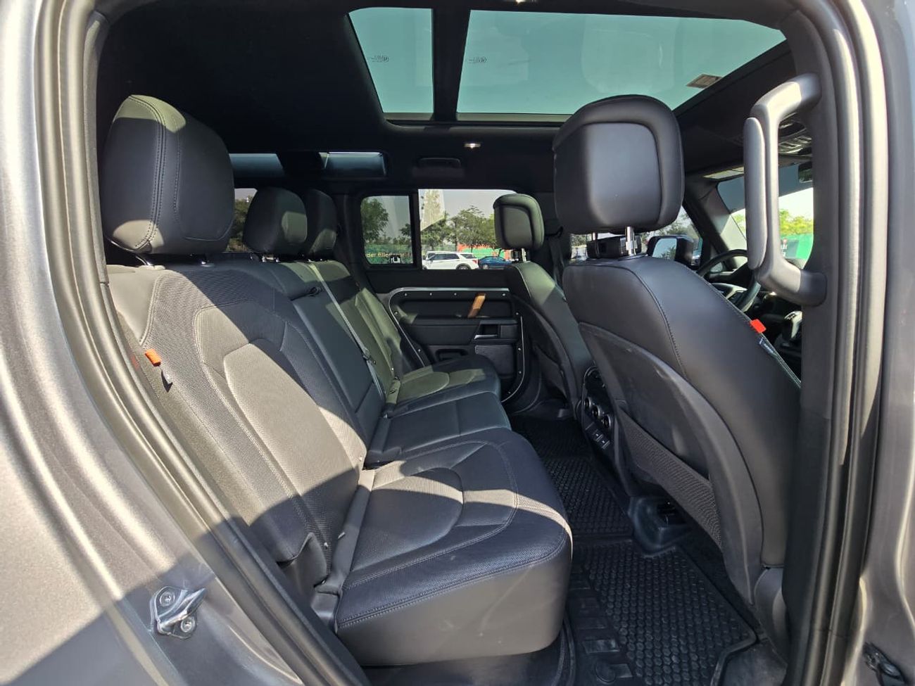 Land Rover Defender P400 110 X-Dynamic HSE 3.0L (5 Seater) !! CLEAN TITLE !! DEFENDER 110 X-DYNAMIC HSE 2024 // PERFECT 