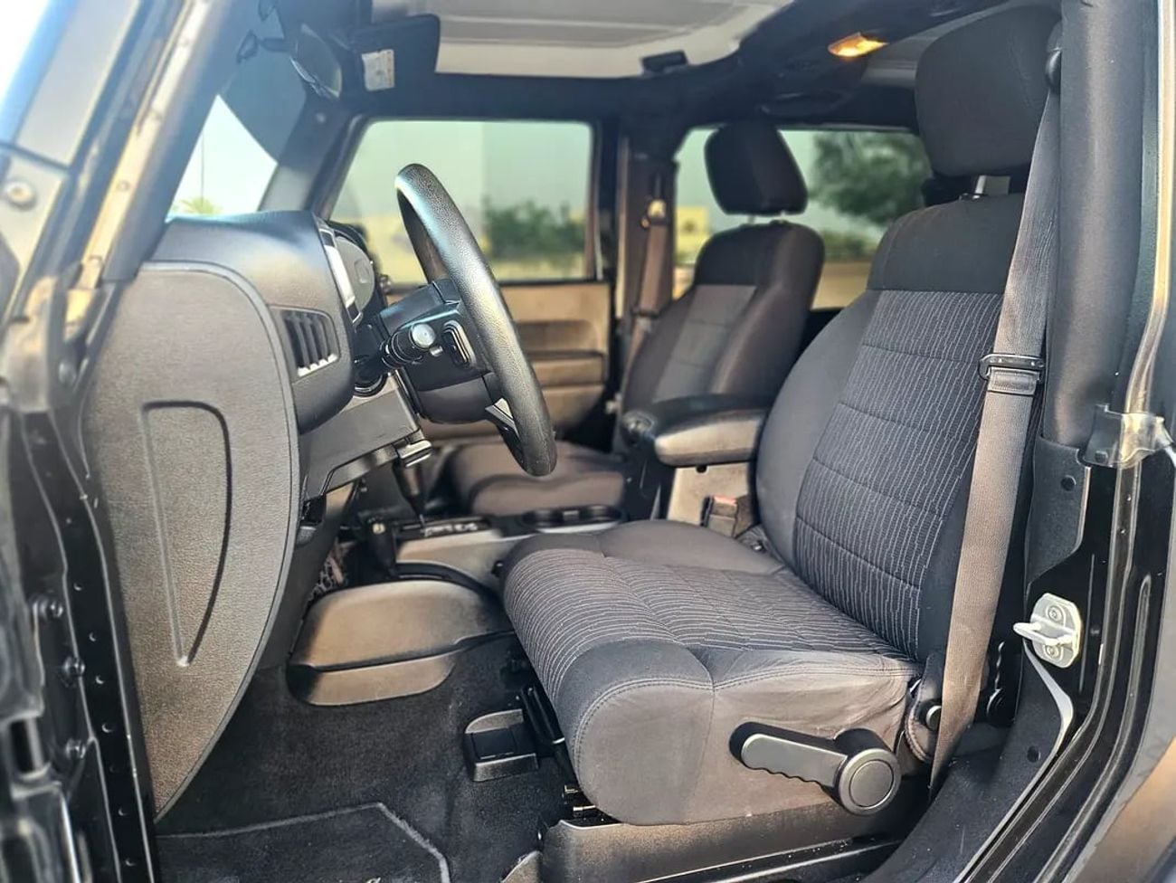 جيب رانجلر Sport GCC Specs 2 Door V6 Very Neat And Clean With Low KM