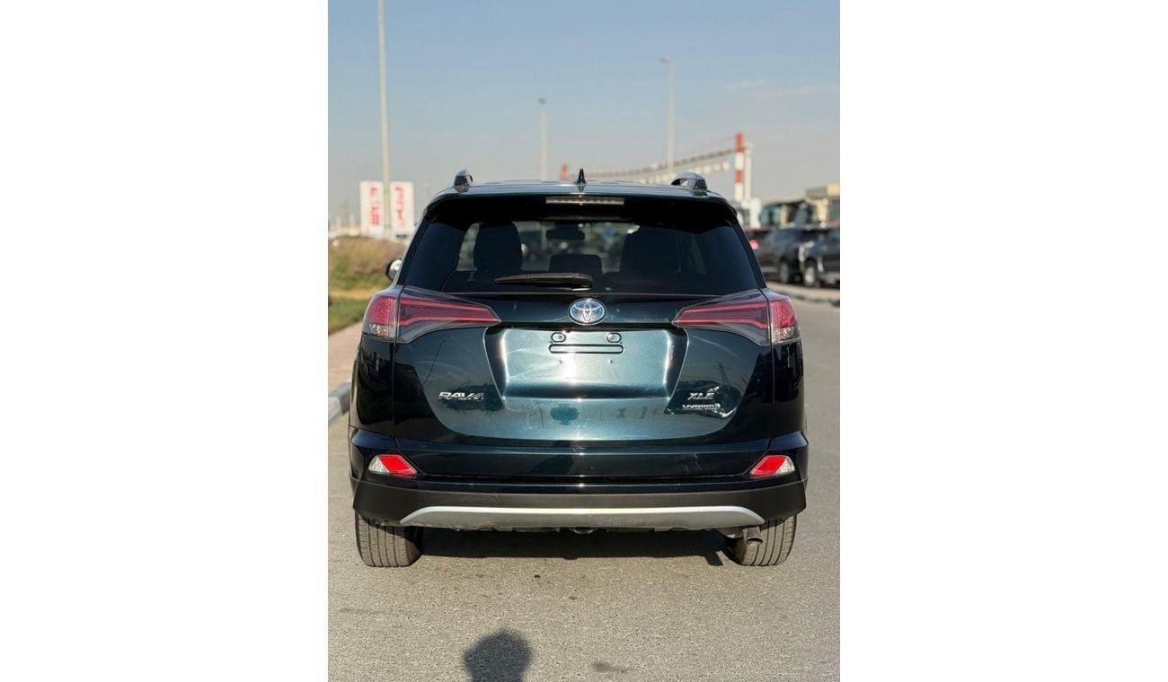Toyota RAV4 Hybrid TOYOTA RAV4 XLE premium