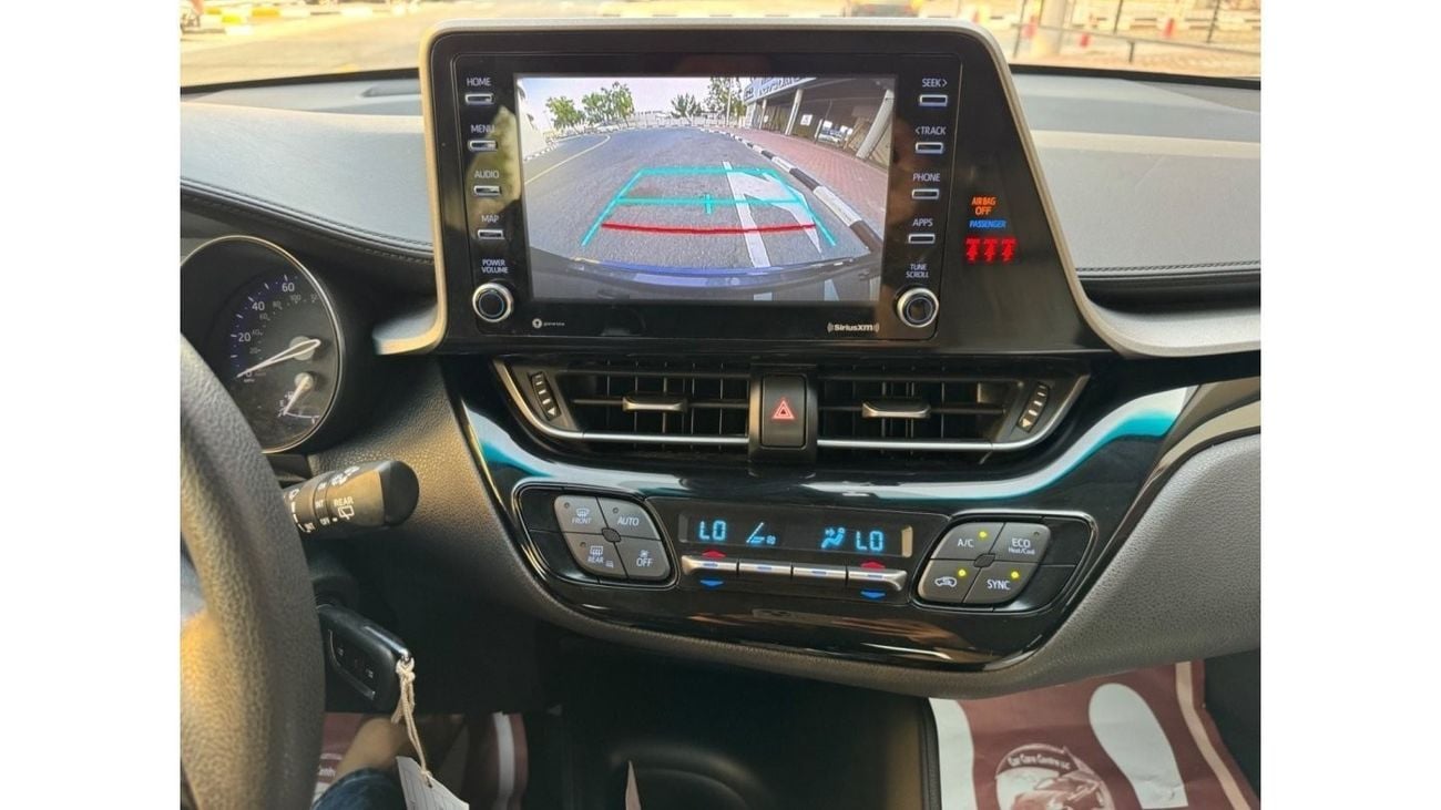 تويوتا CHR 2020 XLE KEYLESS LEATHER SEATS USA IMPORTED