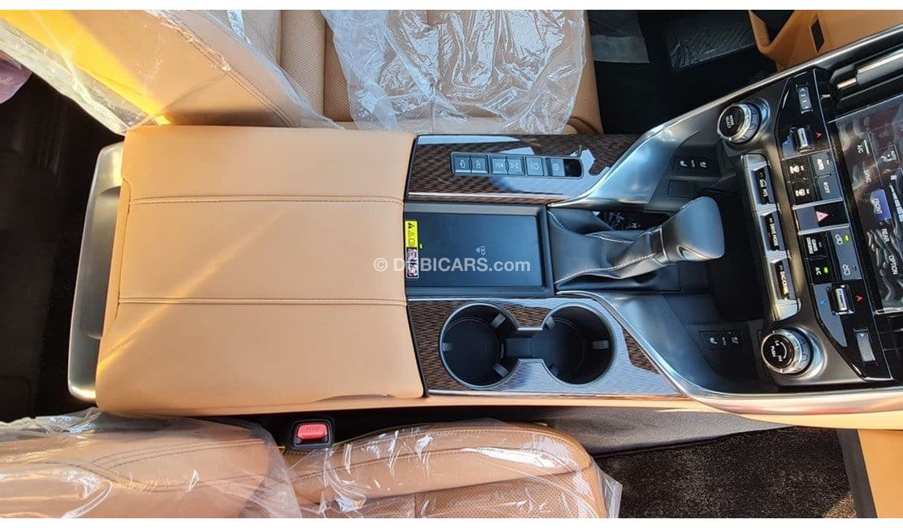 لكزس LX 600 3.5L PET - AUTO - 23YM - SIGNATURE - WHT_TAN  (EXPORT OFFER)