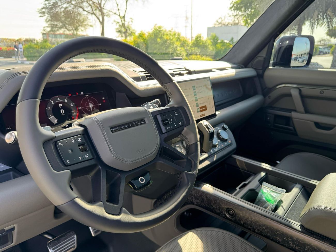 Land Rover Defender GCC SPEC BRAND NEW OCTA