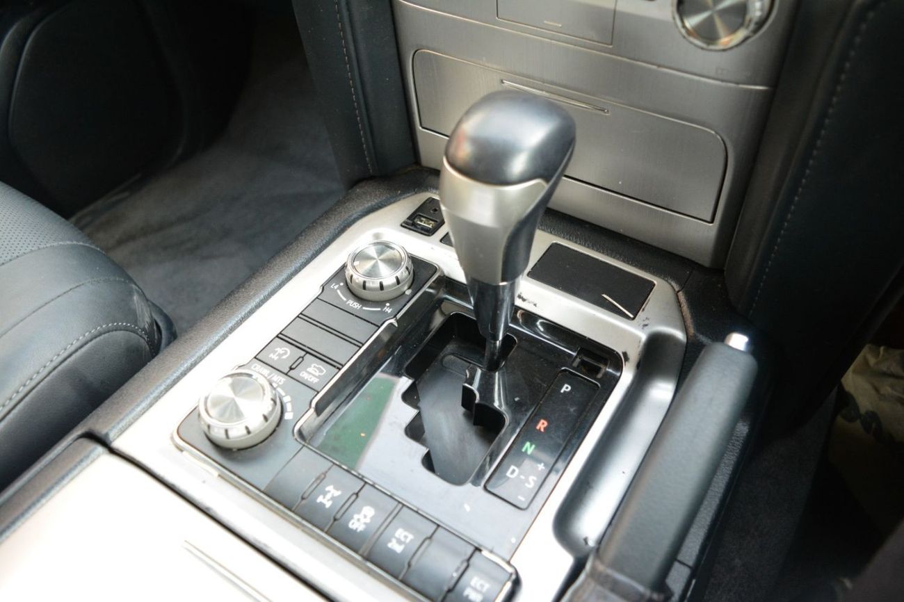 تويوتا لاند كروزر GXR2 4.5L