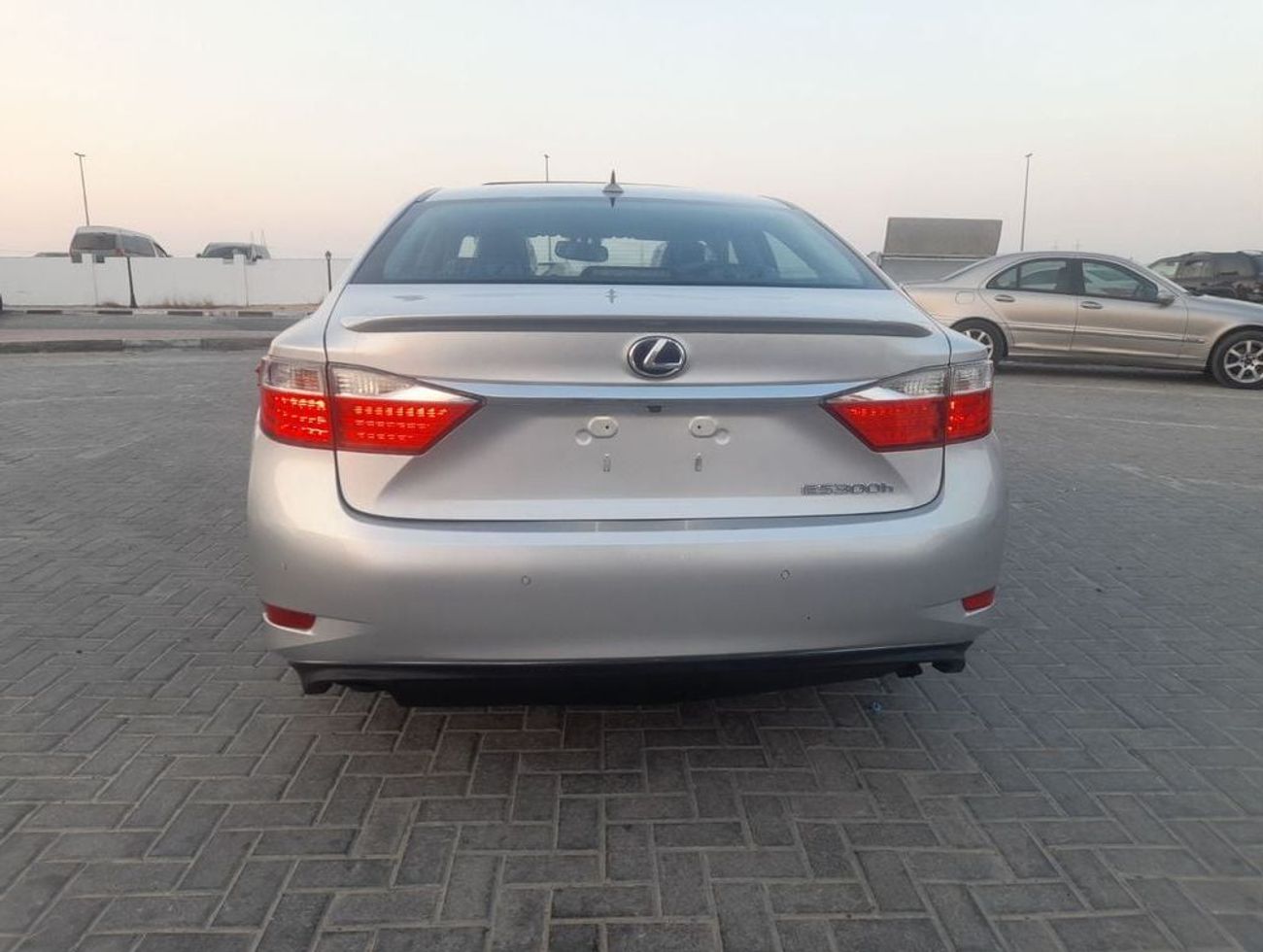 لكزس ES300h Lexus Es300h 2013 hybrid
