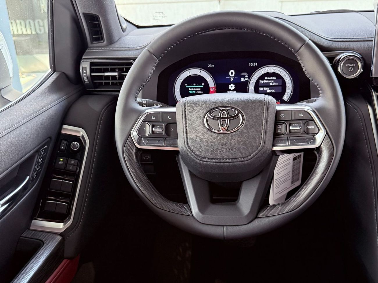 Toyota Land Cruiser 2026 TOYOTA LAND CRUISER 300 VXR 3.5 HYBRID HEV **EXPORT ONLY**التصدير فقط خارج الخليج***