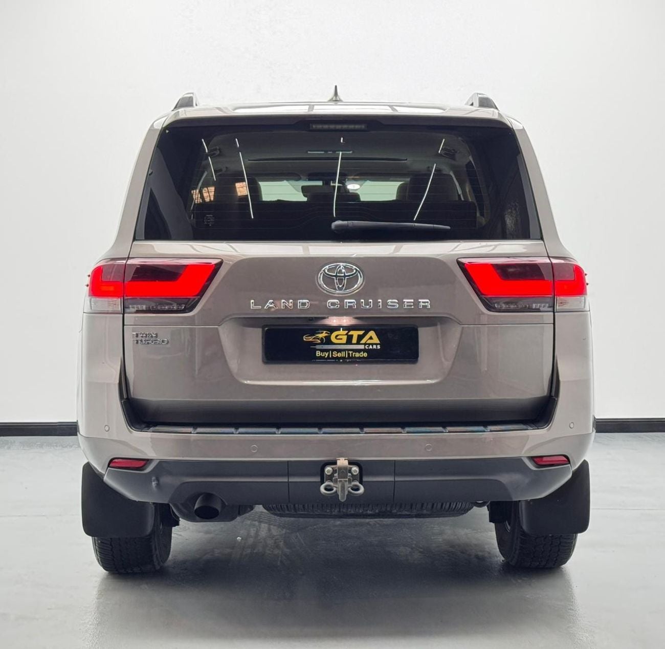 Toyota Land Cruiser EXR 3.5L 2022 Toyota Land Cruiser EXR, Toyota Service History, 1 Year Warranty, 7 Seater, GCC