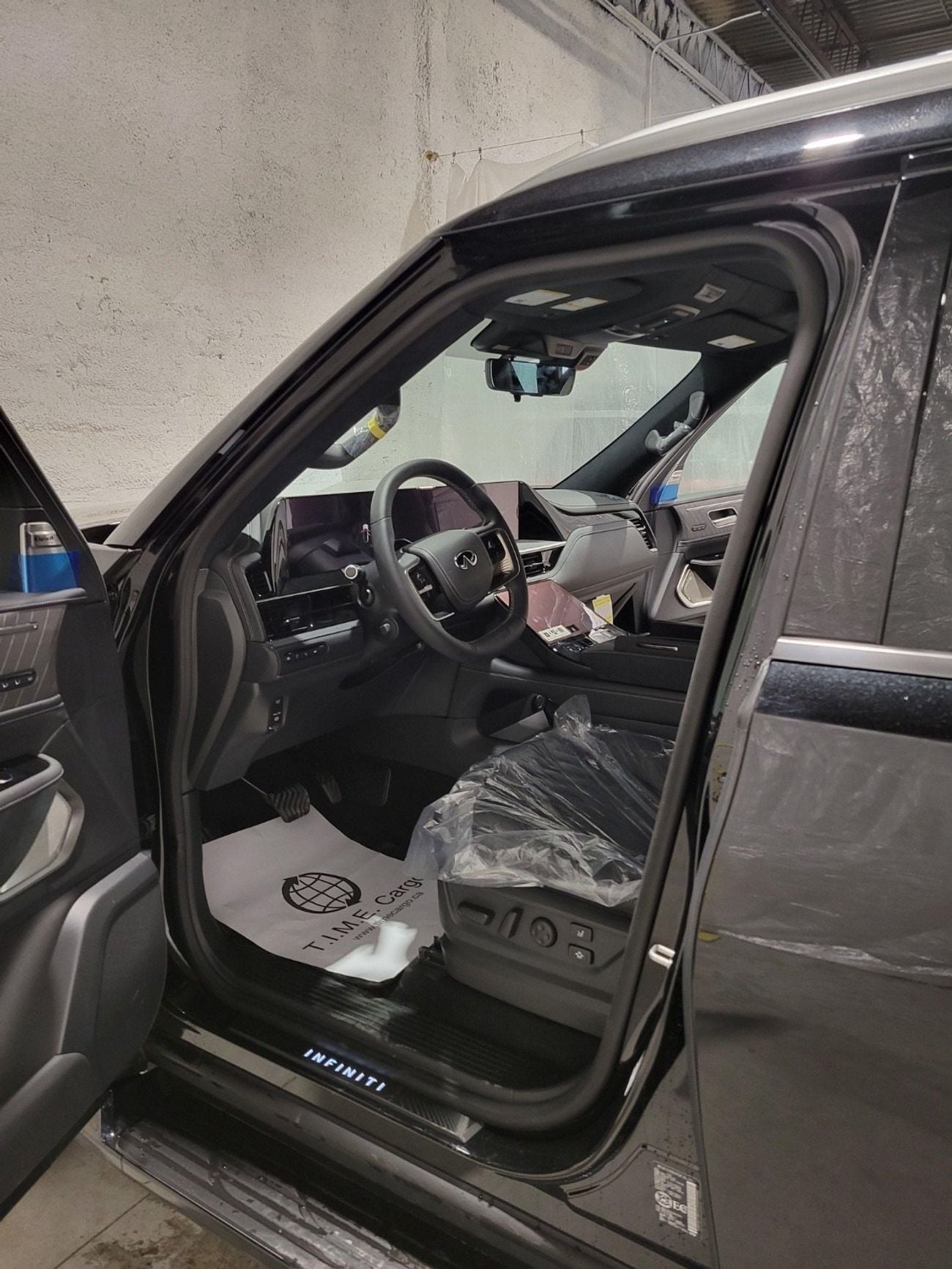 إنفينيتي QX80 Autograph Captain Chairs 3.5L