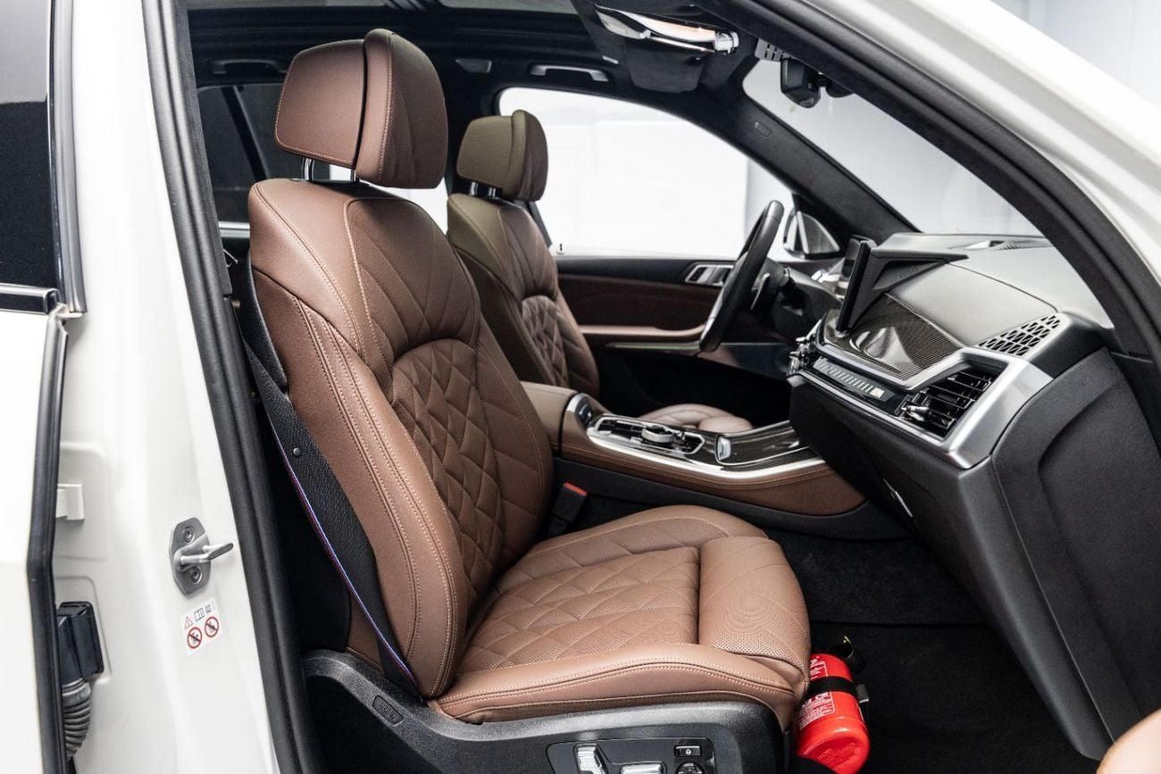 بي أم دبليو X5 M60i XDRIVE BUY NOW, PAY 2027 | THE BLACKLINE STANDARD | September 2029 Warranty + Service Contract,