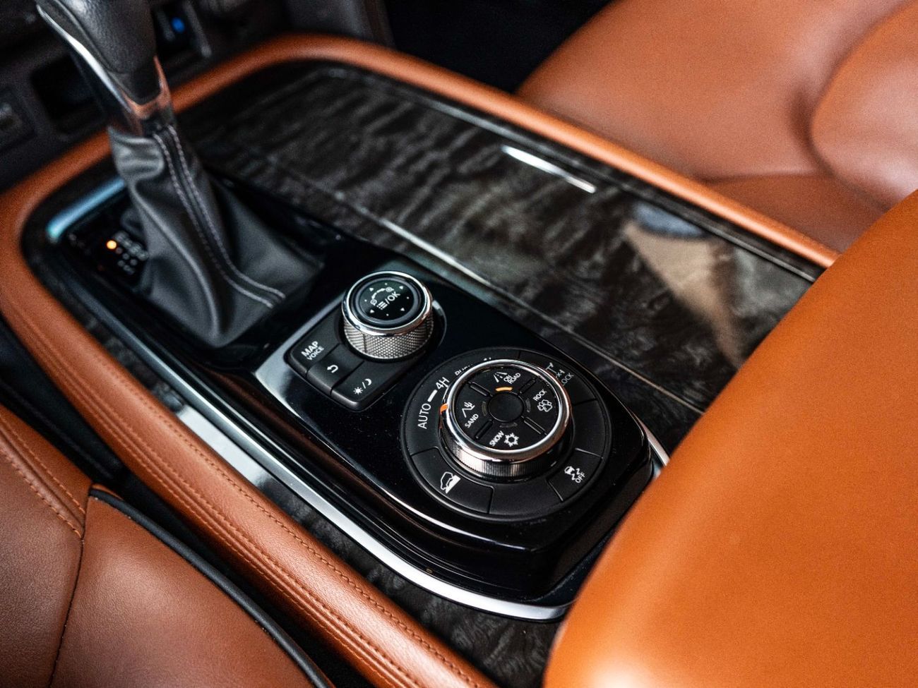 Nissan Patrol LE Titanium 5.6L