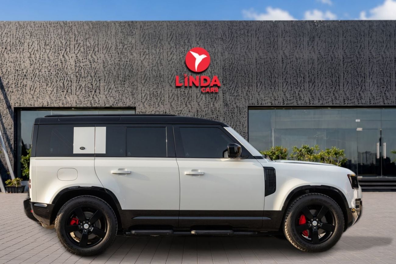 Land Rover Defender 110 S P400 Land Rover Defender 110 P400 S 2023 GCC | Agency Warranty