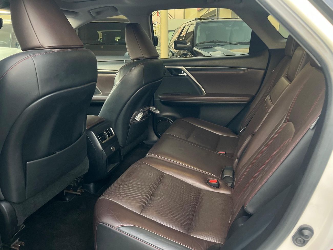 لكزس RX 350 Premier 3.5L (296 HP)