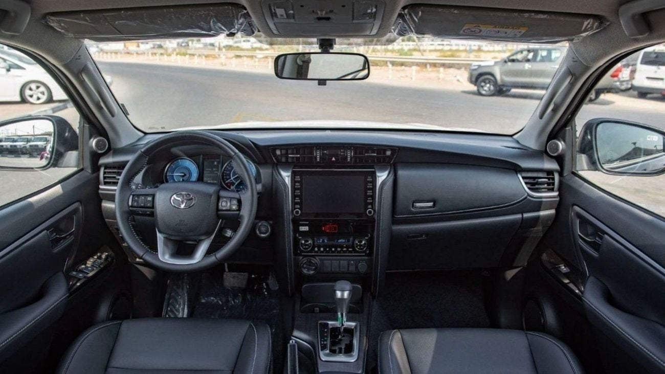 تويوتا فورتونر Toyota Fortuner 2.4L Diesel V4 4x4 2024