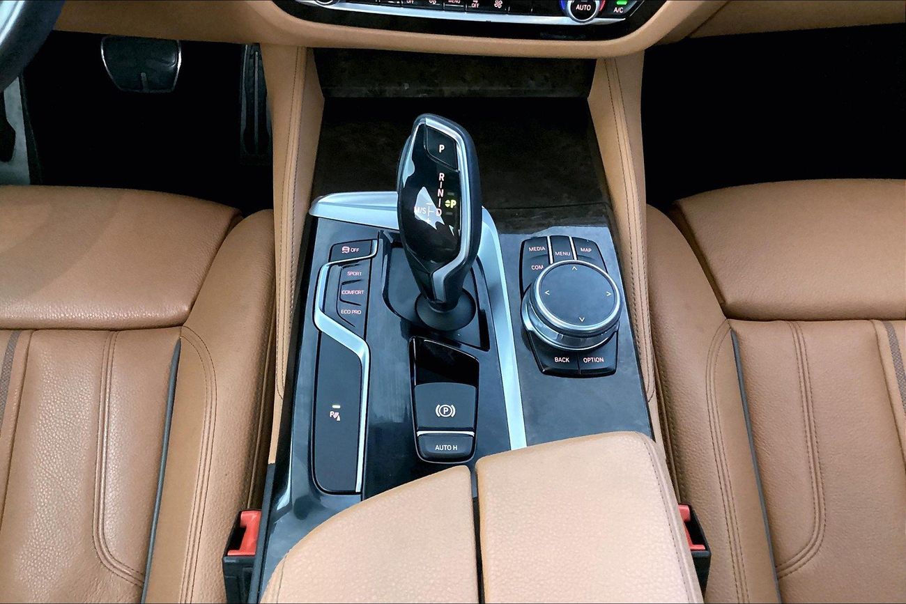 بي أم دبليو 530i M Sport | شامل الضمان | 0 ﺪﻔﻋﺓ ﺃﻮﻟﻯ