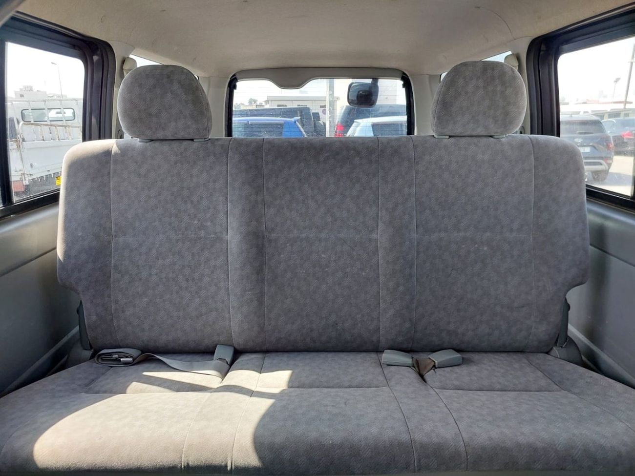 تويوتا هاياس (RAMADAN OFFER) TOYOTA HIACE VAN RHD 2005 MODEL 2.0 L PETROL AUTOMATIC(PM26783)