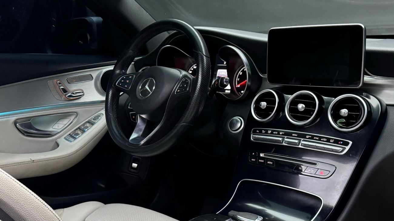 مرسيدس بنز C 300