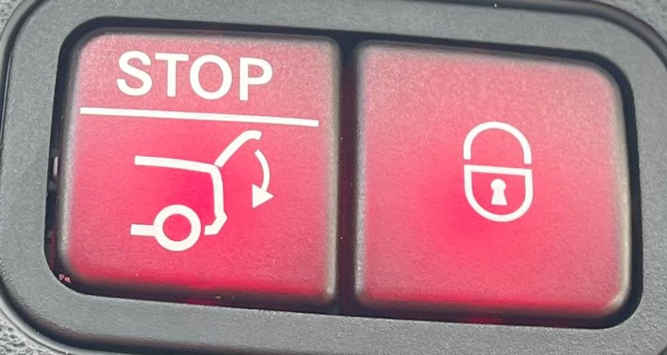 Mercedes-Benz GLB 250 4MATIC 2.0L AMG Under warranty & Service 2022 GCC