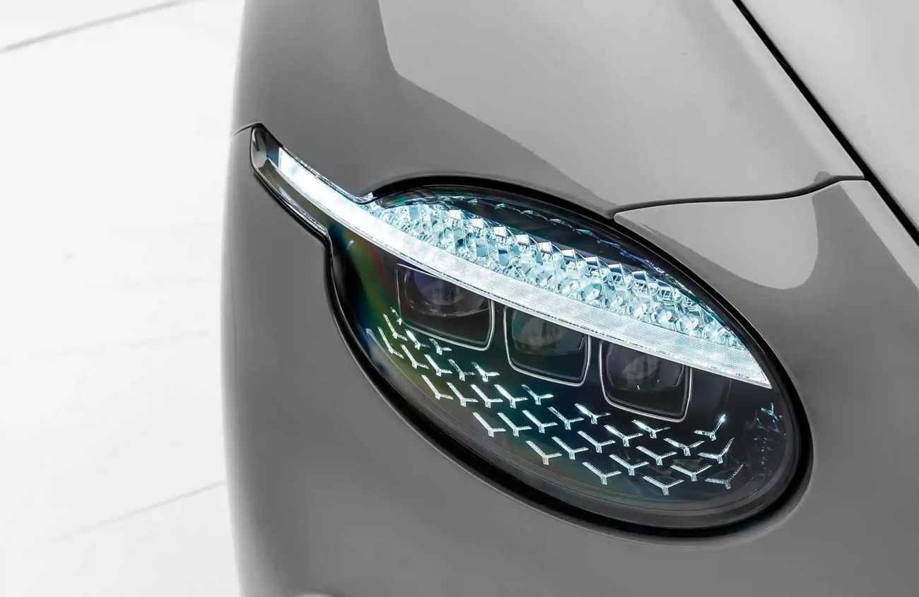 بنتلي كونتيننتال 4.4L V-8 Twin-Turbocharged Engine