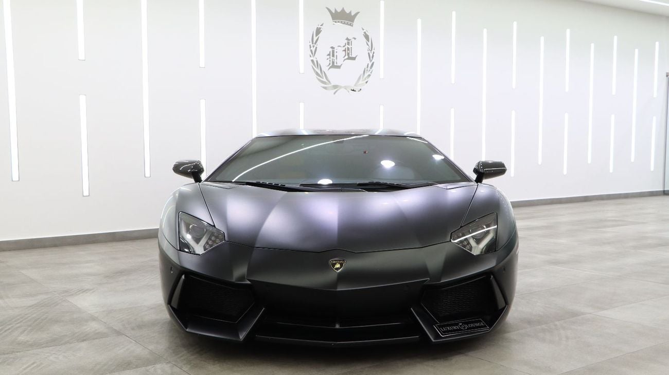 Lamborghini Aventador Lamborghini Avantador 2015 Coupe 6.5L V12 Excellent Condition