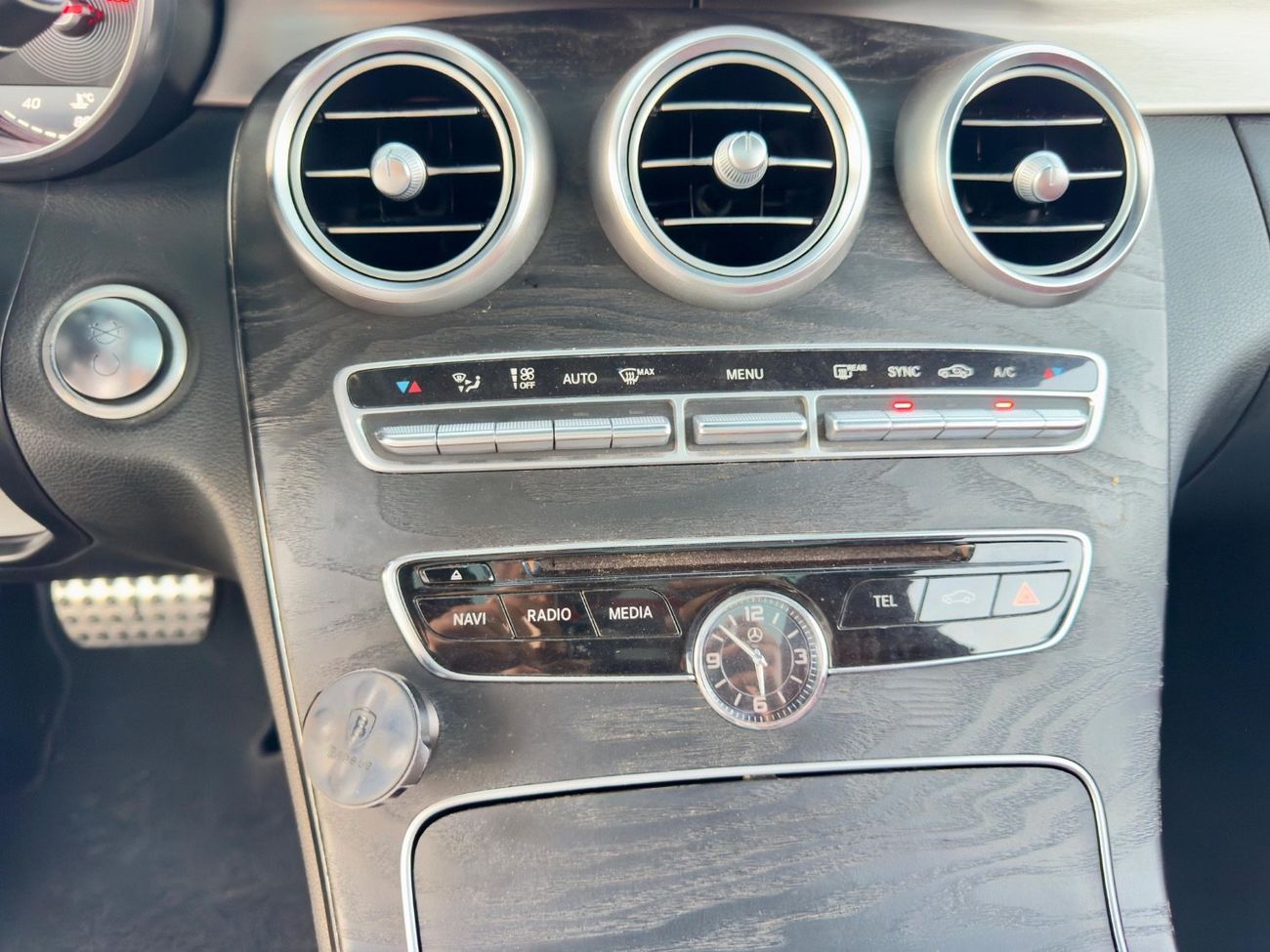 Mercedes-Benz C 200 MERCEDES C200 COUPE MODEL 2018 GCC SPACE FULL OPTION