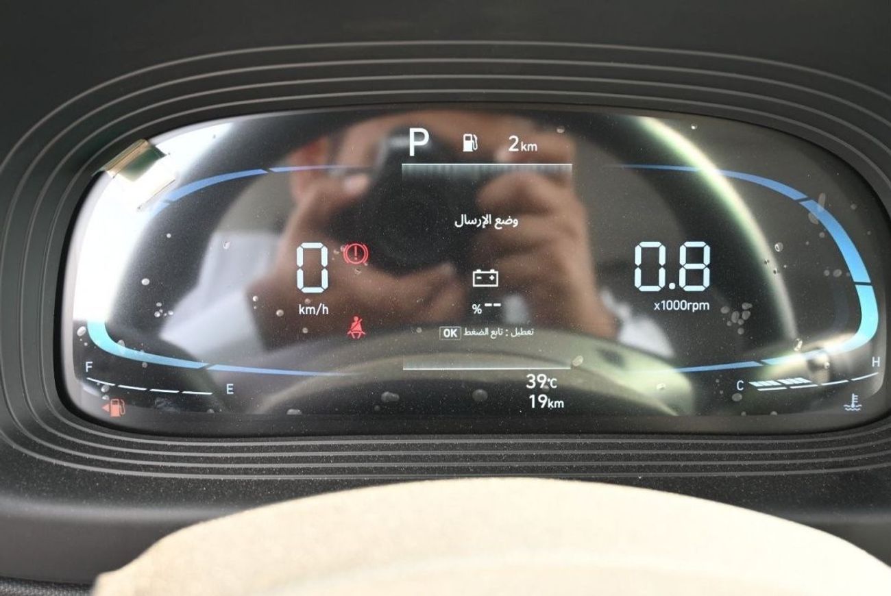 هيونداي فنيو هيونداي فينيو 1.0 لتر تيربو بترول ، دفع رباعي ، دفع أمامي ، 5 أبواب ، مثبت سرعة ، فتحة سقف ، عجلات أ