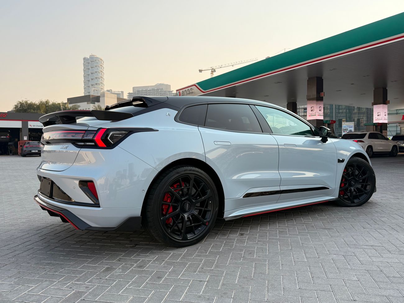 Zeekr 001 FR SPORT 1265 HP 4WD