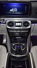 مرسيدس بنز G 550 EXCELLENT DEAL for our Mercedes Benz G550 ( 2024 Model ) in Grey Color American Specs