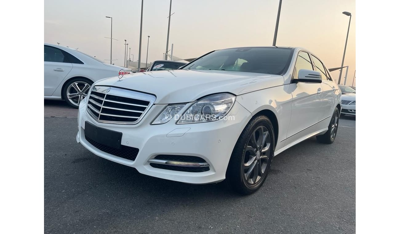 Mercedes-Benz E300 Avantgarde Mercedes E300 AMG _GCC_2013_Excellent Condition _Full option