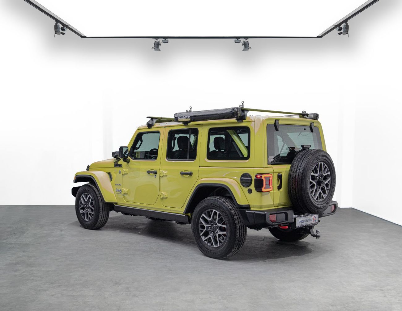 جيب رانجلر Unlimited Sahara 2.0L A/T