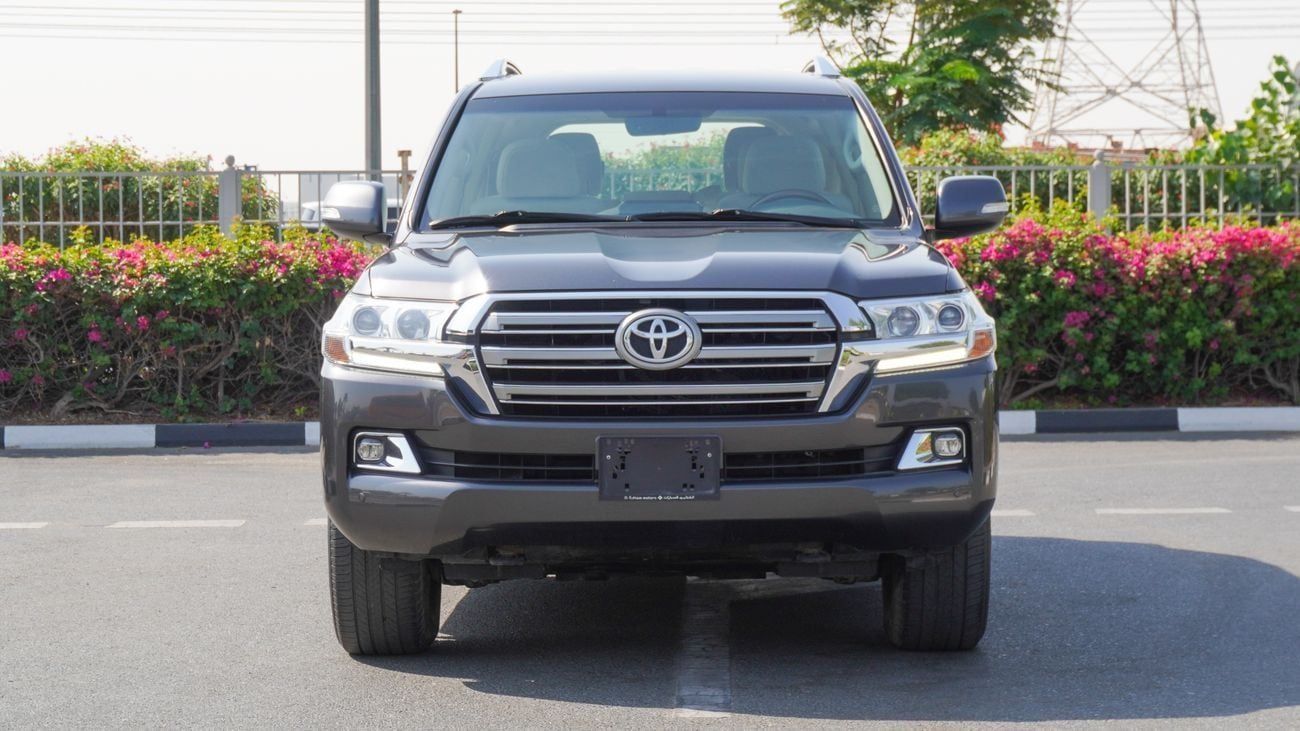 Toyota Land Cruiser EXR 5.7L 4WD